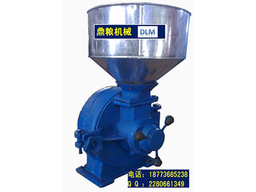 30型磨片式粉碎機、磨粉機磨粉機，磨片式，產(chǎn)量達1000公斤時,粗細可調(diào)